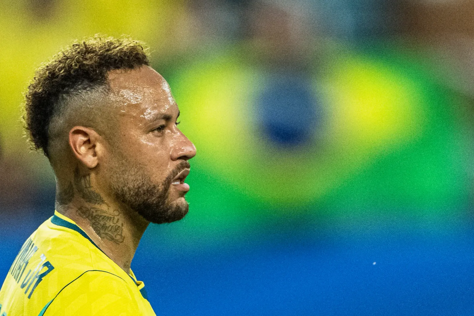 Retrato de Neymar antes da bola rolar