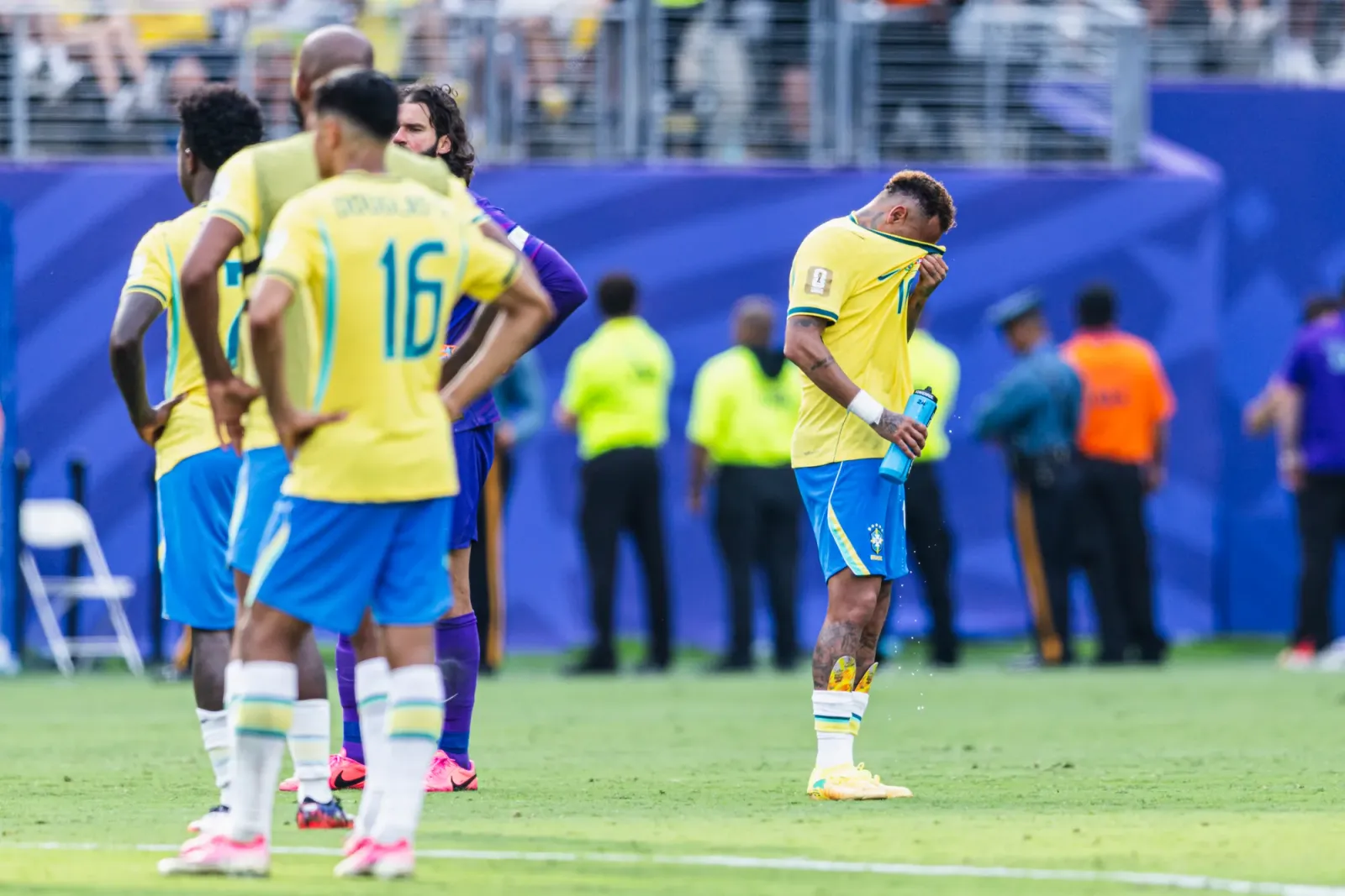 A seleção reunida, sem reação
